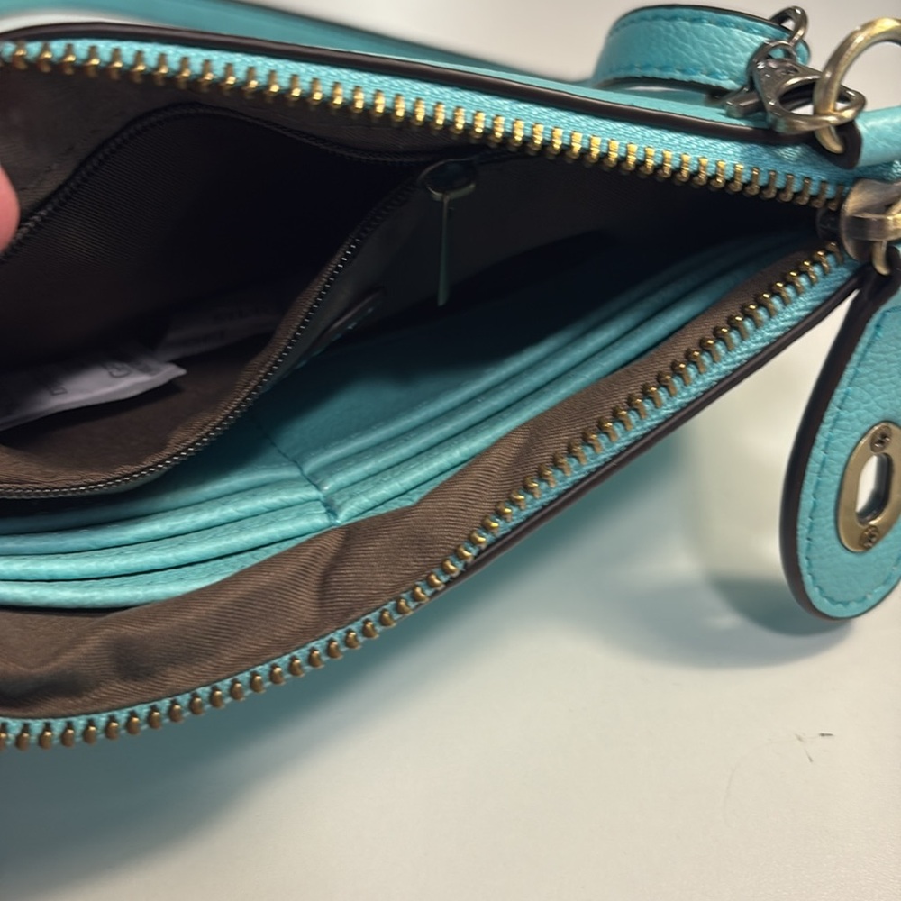 Elegant Turquoise Crossbody or Wristlet Wallet Purse Clutch - Picture 3 of 4